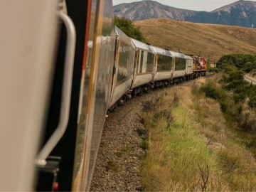 Il primo treno a energia solare